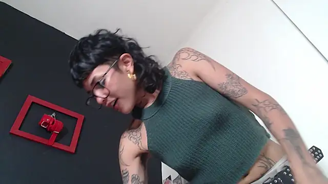 trinitty online show from 02/10/25, 02:16