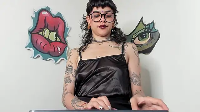 Snapshot of trinitty chatting on 03/20/26, 09:52 trinitty online show from 03/20/26, 09:52