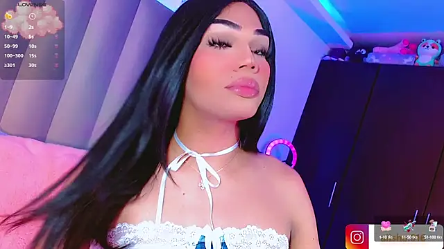 AiishaRose online show from 02/18/25, 01:11