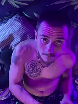 Snapshot of bugboy chatting on 03/10/26, 08:41 bugboy online show from 03/10/26, 08:41