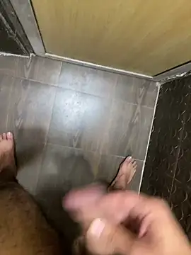 Snapshot of par_0111 chatting on 01/31/26, 07:11 par 0111 online show from 01/31/26, 07:11