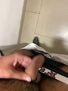 Snapshot of par_0111 chatting on 02/12/26, 09:48 par 0111 online show from 02/12/26, 09:48