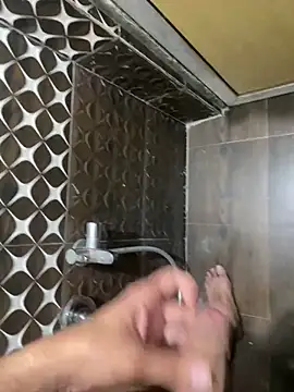 Snapshot of par_0111 chatting on 03/01/26, 10:06 par 0111 online show from 03/01/26, 10:06