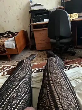 Snapshot of tannedpussy15 chatting on 12/27/24, 07:29 tannedpussy15 online show from 12/27/24, 07:29