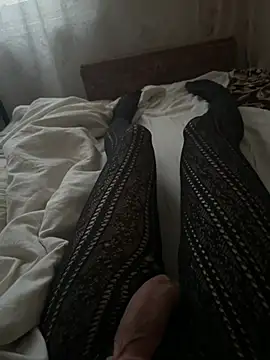 Snapshot of tannedpussy15 chatting on 01/04/25, 01:53 tannedpussy15 online show from 01/04/25, 01:53