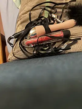 Snapshot of tannedpussy15 chatting on 01/22/25, 06:42 tannedpussy15 online show from 01/22/25, 06:42