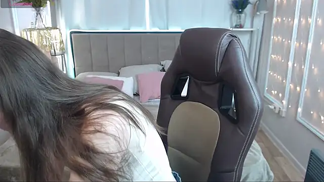 MollyBrams online show from 03/03/25, 05:09