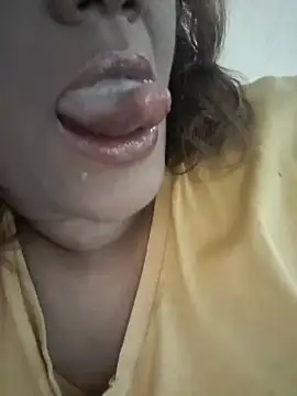 Snapshot of Indianpleasure300 chatting on 10/01/25, 03:51 Indianpleasure300 online show from 10/01/25, 03:51