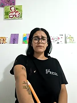 Snapshot of Annya-sweet chatting on 03/29/26, 12:43 Annya-sweet online show from 03/29/26, 12:43