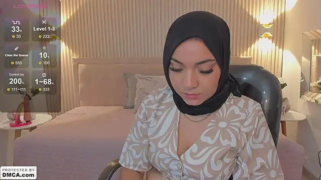 Snapshot of Sooffii_1 chatting on 12/20/24, 05:04 Sooffii 1 online show from 12/20/24, 05:04