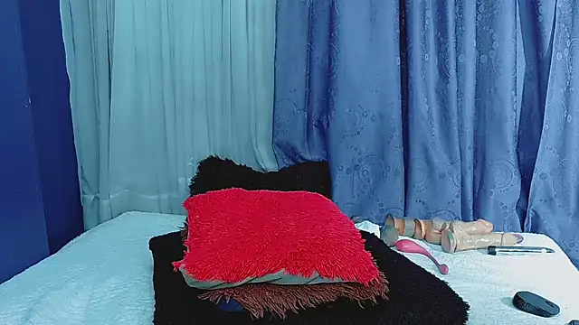 Snapshot of yesik_beltran chatting on 03/07/25, 12:12 yesik beltran online show from 03/07/25, 12:12