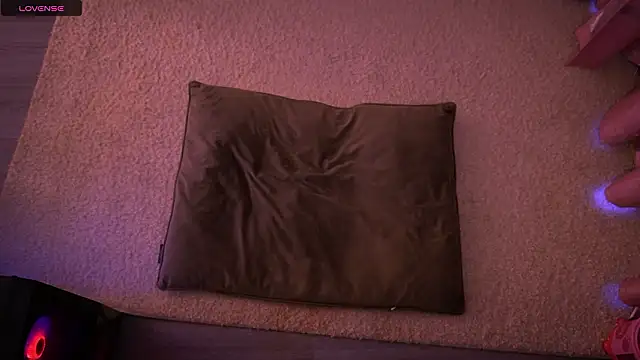 Redhead Shark new online show from 02/23/26, 01:19