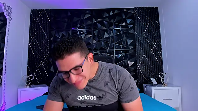 Snapshot of JeffDaltton chatting on 11/19/25, 08:09 JeffDaltton online show from 11/19/25, 08:09