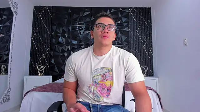 Snapshot of JeffDaltton chatting on 11/29/25, 08:01 JeffDaltton online show from 11/29/25, 08:01