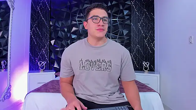 Snapshot of JeffDaltton chatting on 12/03/25, 08:40 JeffDaltton online show from 12/03/25, 08:40