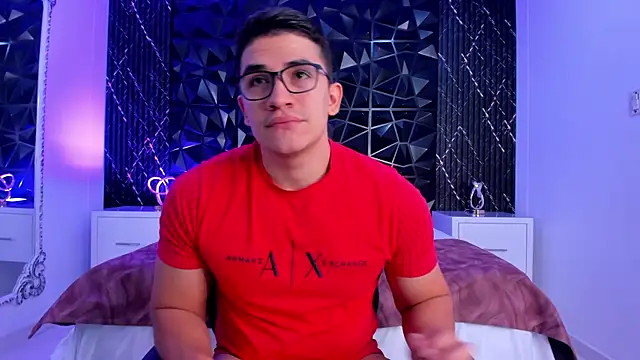 Snapshot of JeffDaltton chatting on 12/04/25, 08:17 JeffDaltton online show from 12/04/25, 08:17