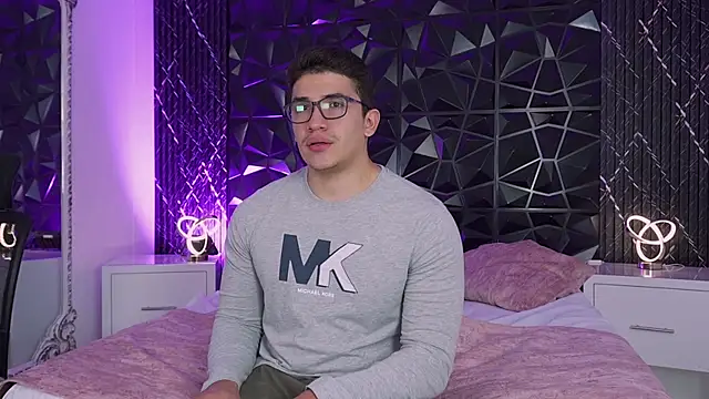 Snapshot of JeffDaltton chatting on 12/16/25, 08:47 JeffDaltton online show from 12/16/25, 08:47