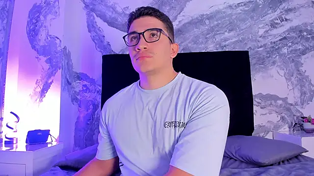 Snapshot of JeffDaltton chatting on 02/18/26, 08:27 JeffDaltton online show from 02/18/26, 08:27