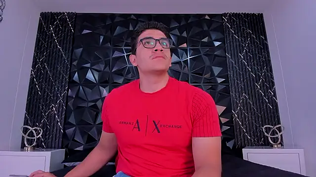 Snapshot of JeffDaltton chatting on 03/04/26, 12:44 JeffDaltton online show from 03/04/26, 12:44