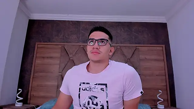 Snapshot of JeffDaltton chatting on 03/26/26, 12:33 JeffDaltton online show from 03/26/26, 12:33