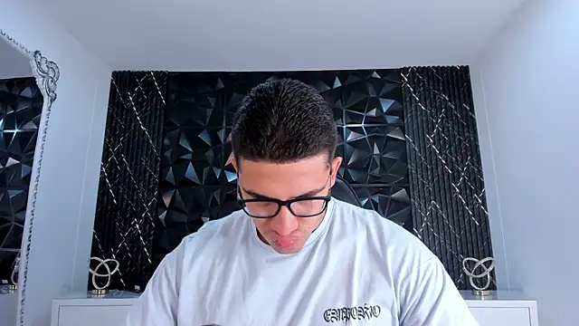 Snapshot of JeffDaltton chatting on 03/31/26, 12:38 JeffDaltton online show from 03/31/26, 12:38