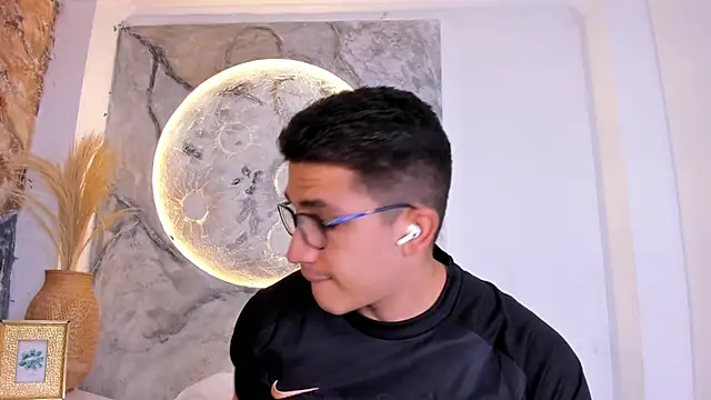 Snapshot of JeffDaltton chatting on 04/08/26, 01:11 JeffDaltton online show from 04/08/26, 01:11