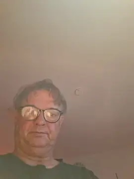 Seltsamoder online show from 11/18/25, 04:28