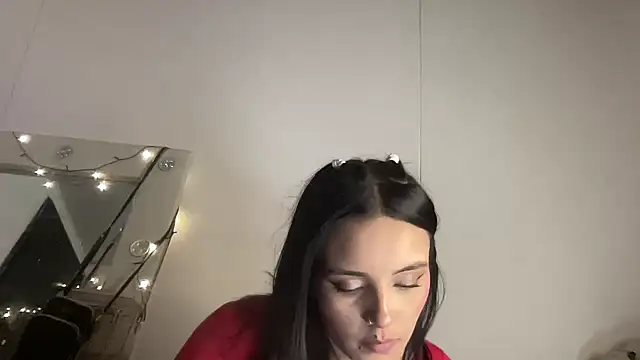 Snapshot of salome_polaniiee chatting on 12/28/24, 08:58 salome polaniiee online show from 12/28/24, 08:58