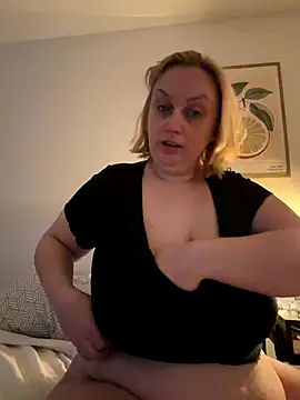 BBW Nora online show from 12/19/25, 07:37