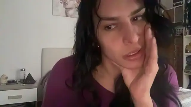 GGmoon81 online show from 12/15/24, 08:52