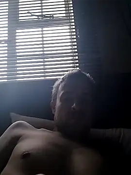 Snapshot of Erimyka chatting on 03/13/26, 08:32 Erimyka online show from 03/13/26, 08:32