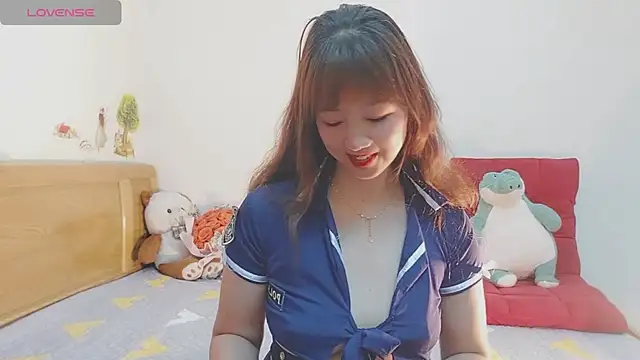 Holygirlsweet777 online show from 12/17/24, 04:12