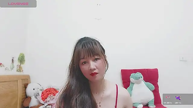 Holygirlsweet777 online show from 12/17/24, 11:17
