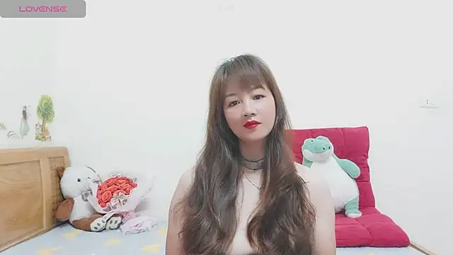 Holygirlsweet777 online show from 12/18/24, 01:15