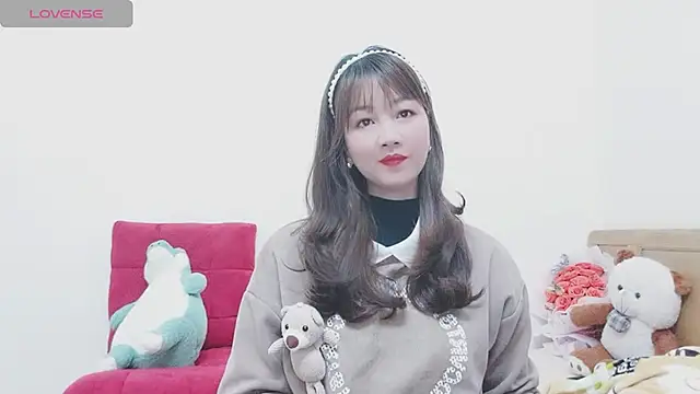 Holygirlsweet777 online show from 12/30/24, 01:37