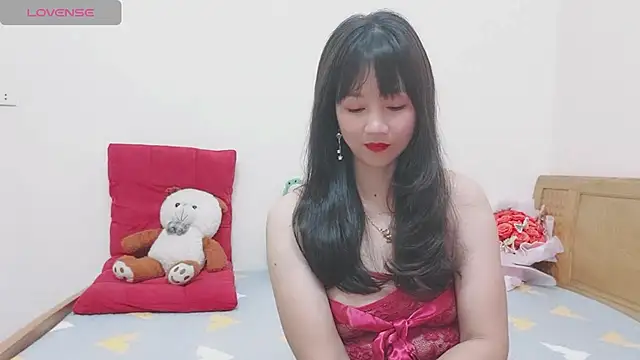 Holygirlsweet777 online show from 02/04/25, 01:34