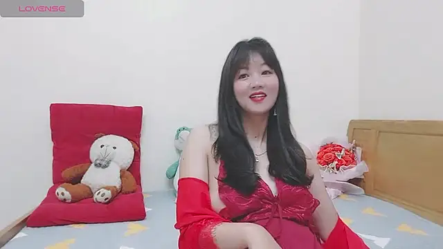 Holygirlsweet777 online show from 02/10/25, 01:35