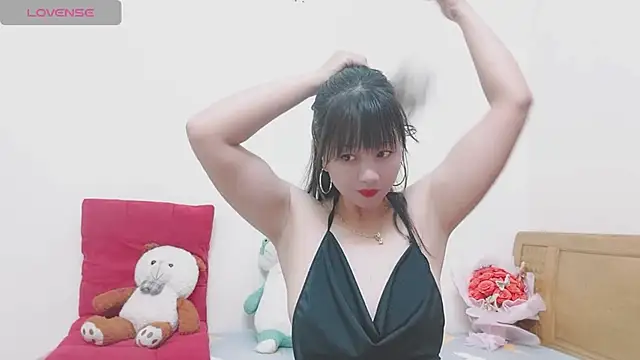 Holygirlsweet777 online show from 02/12/25, 01:09