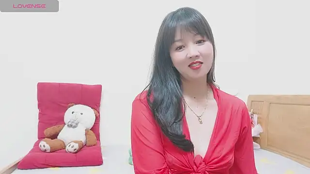 Holygirlsweet777 online show from 02/13/25, 10:44