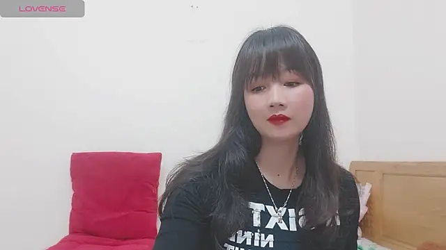 Holygirlsweet777 online show from 02/20/25, 01:14