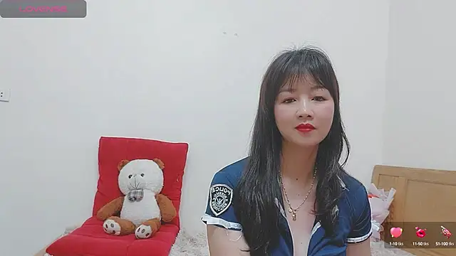 Holygirlsweet777 online show from 03/18/25, 01:21