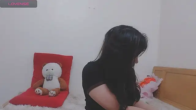 Holygirlsweet777 online show from 03/19/25, 01:21