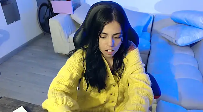 i am nina  online show from 01/11/25, 05:41