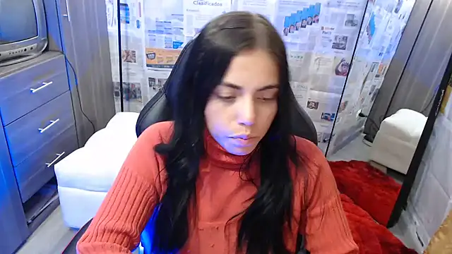 i am nina  online show from 02/07/25, 02:29