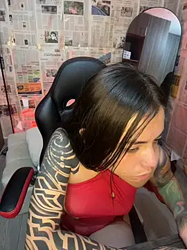 Snapshot of i_am_nina_ chatting on 04/11/26, 07:45 i am nina online show from 04/11/26, 07:45