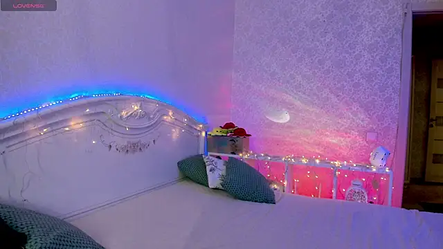 LillyMoure  online show from 01/18/26, 11:41