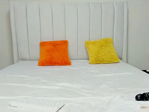  heavenlysent online show from 12/19/25, 04:08