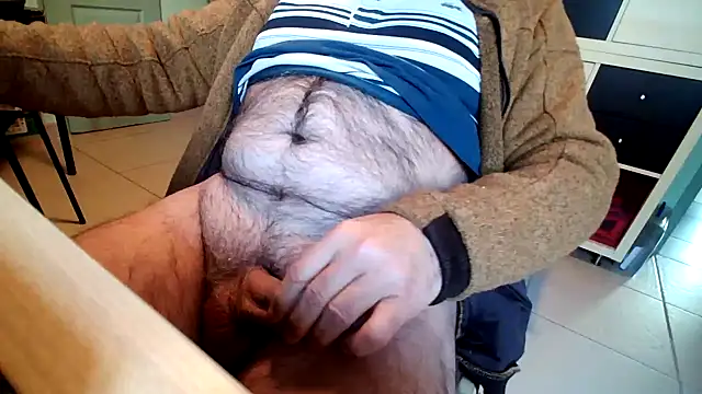 Dan3106x online show from 12/23/24, 01:03