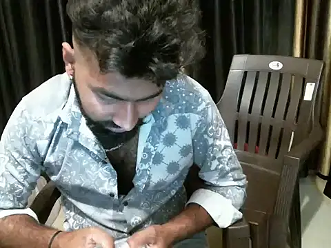 Snapshot of indian2 chatting on 12/16/24, 04:13 indian2 online show from 12/16/24, 04:13