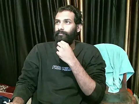 Snapshot of indian2 chatting on 12/18/24, 03:47 indian2 online show from 12/18/24, 03:47